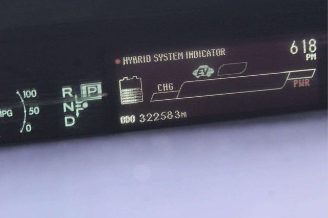 2013 Toyota Prius 5dr Hatchback Five - 23020838 - 9