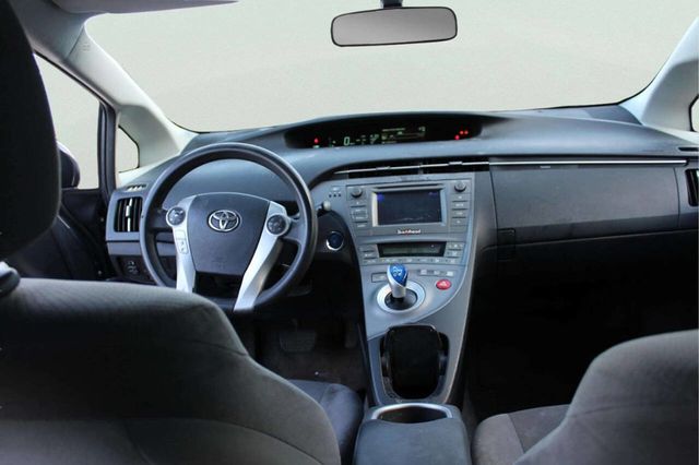 2013 Toyota Prius 5dr Hatchback Five - 23020838 - 8