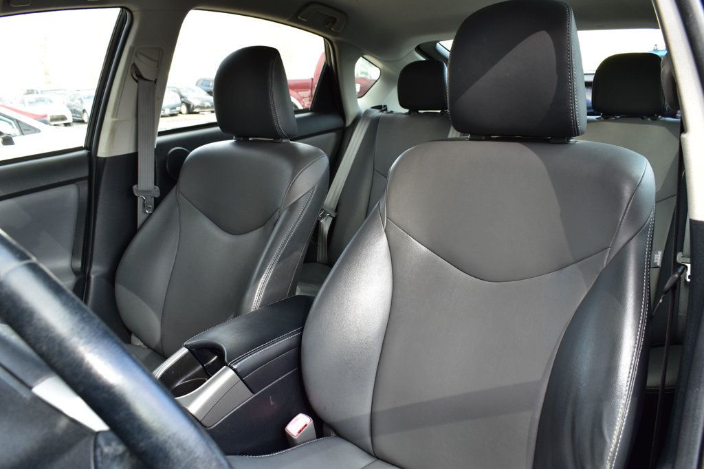 2013 Toyota Prius 5dr Hatchback Four - 22986075 - 13