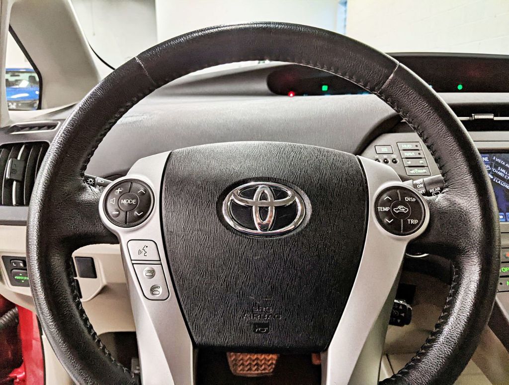2013 Toyota Prius 5dr Hatchback Four - 22336847 - 18