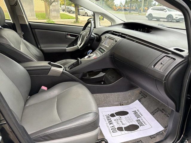 2013 Toyota Prius 5dr Hatchback Four - 23087665 - 11