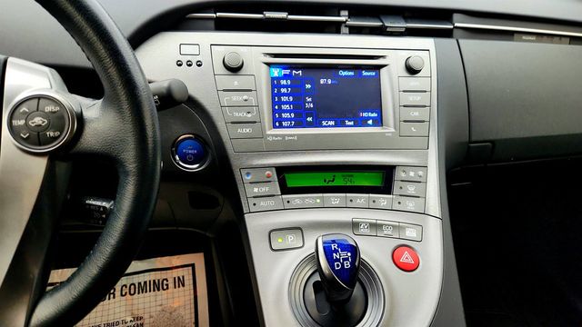 2013 Toyota Prius 5dr Hatchback Persona Series SE (50 mpg) - 22971778 - 14