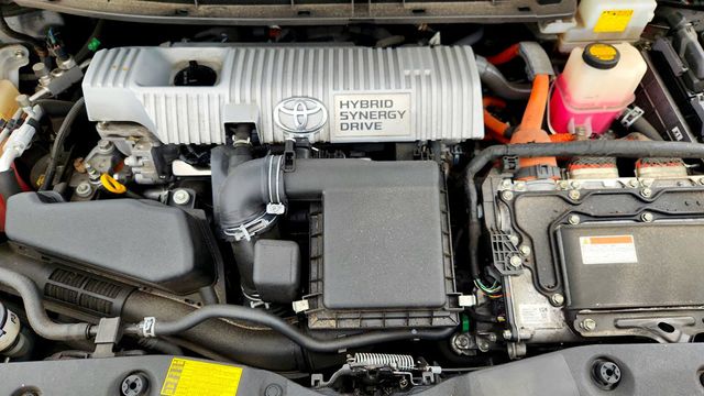 2013 Toyota Prius 5dr Hatchback Persona Series SE (50 mpg) - 22971778 - 24