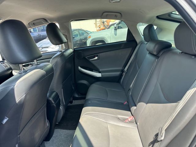 2013 Toyota Prius 5dr Hatchback Three - 23042303 - 13