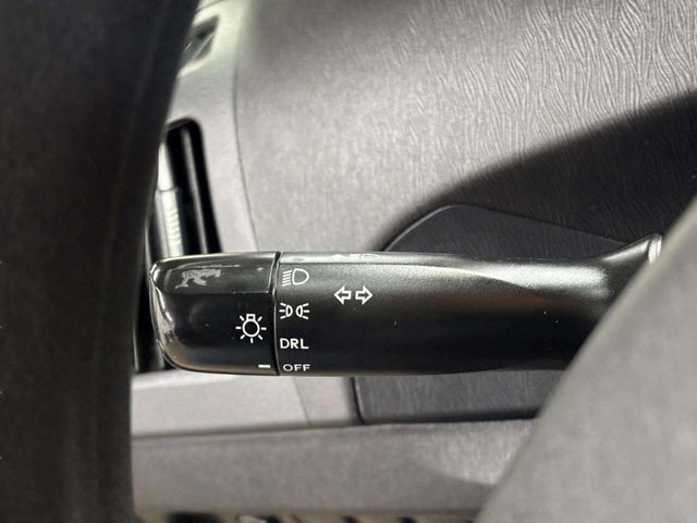 2013 Toyota Prius 5dr Hatchback Three - 23018965 - 29