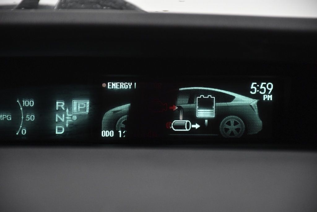 2013 Toyota Prius 5dr Hatchback Three - 23090570 - 24