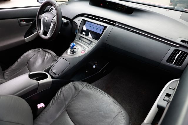 2013 Toyota Prius 5dr Hatchback Three - 22940228 - 17