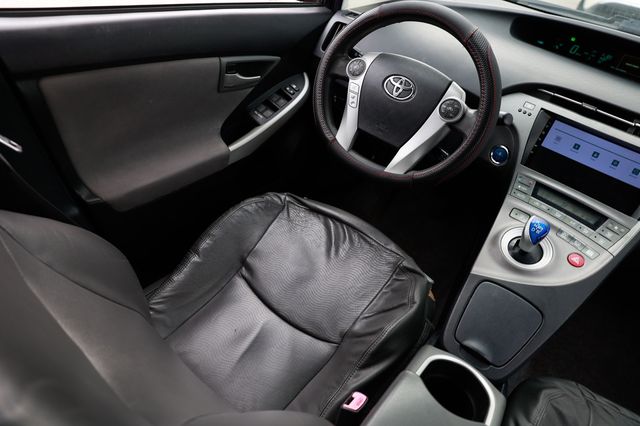 2013 Toyota Prius 5dr Hatchback Three - 22940228 - 21