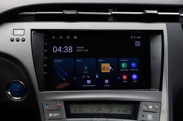 2013 Toyota Prius 5dr Hatchback Three - 22940228 - 33