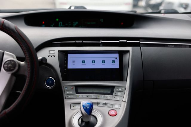 2013 Toyota Prius 5dr Hatchback Three - 22940228 - 34