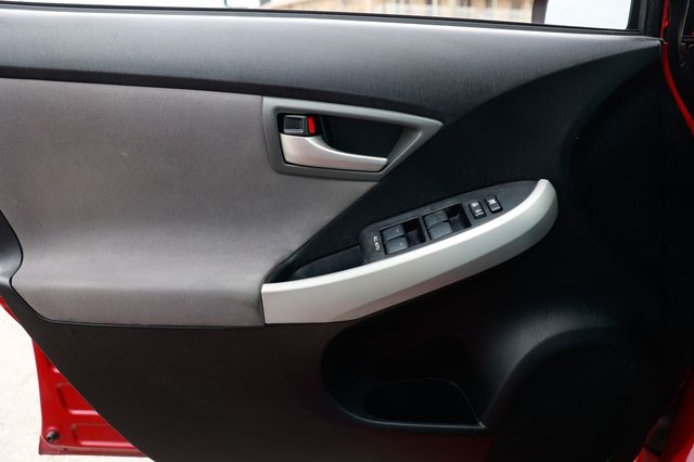 2013 Toyota Prius 5dr Hatchback Three - 22940228 - 40