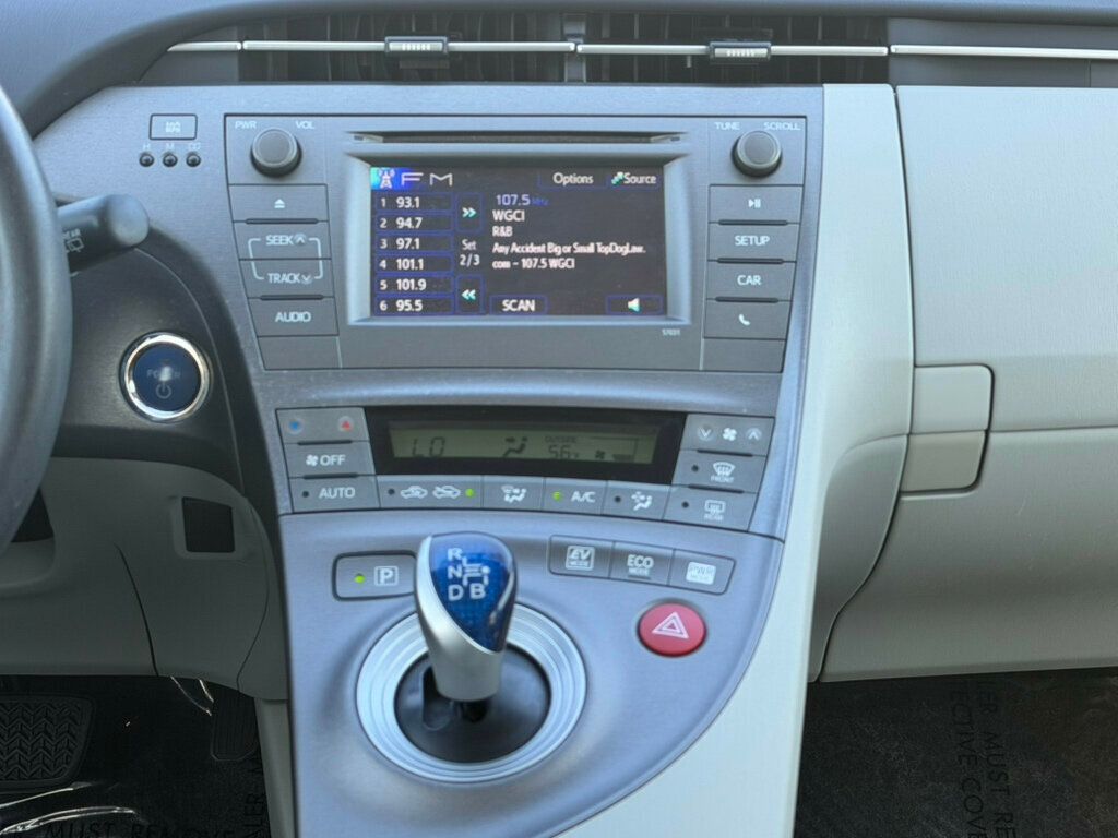 2013 Toyota Prius 5dr Hatchback Three - 23016440 - 21