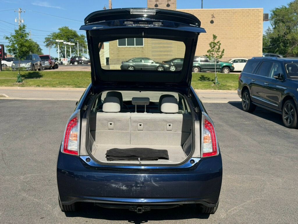 2013 Toyota Prius 5dr Hatchback Three - 23016440 - 32