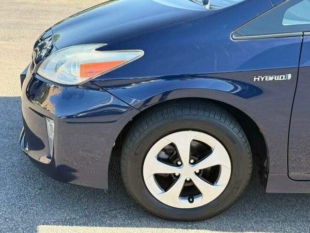 2013 Toyota Prius 5dr Hatchback Three - 23016440 - 35