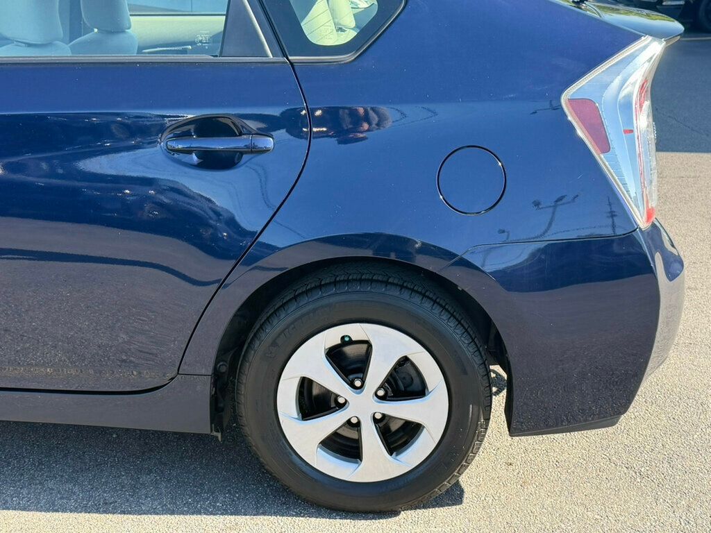 2013 Toyota Prius 5dr Hatchback Three - 23016440 - 36