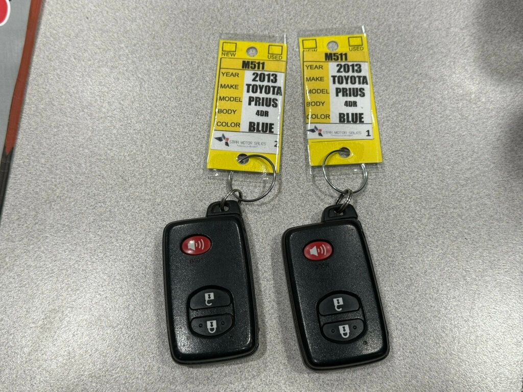 2013 Toyota Prius 5dr Hatchback Three - 23016440 - 3