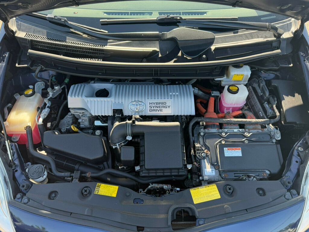 2013 Toyota Prius 5dr Hatchback Three - 23016440 - 39
