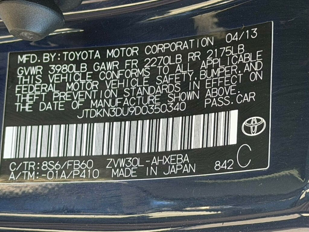 2013 Toyota Prius 5dr Hatchback Three - 23016440 - 40