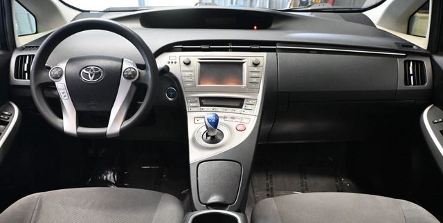 2013 Toyota Prius 5dr Hatchback Two - 23070245 - 10
