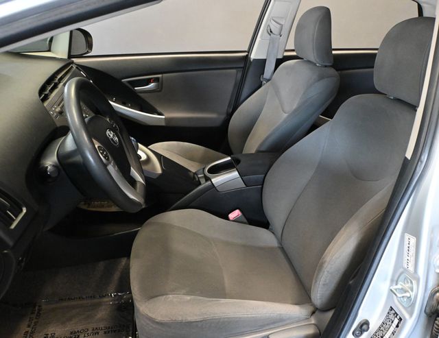 2013 Toyota Prius 5dr Hatchback Two - 23070245 - 15