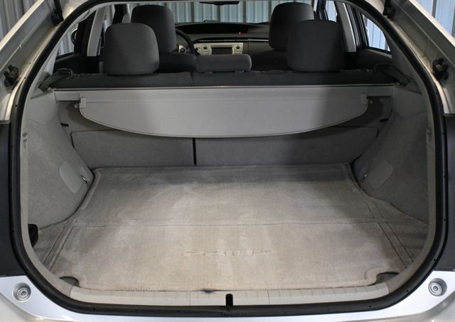 2013 Toyota Prius 5dr Hatchback Two - 23070245 - 19