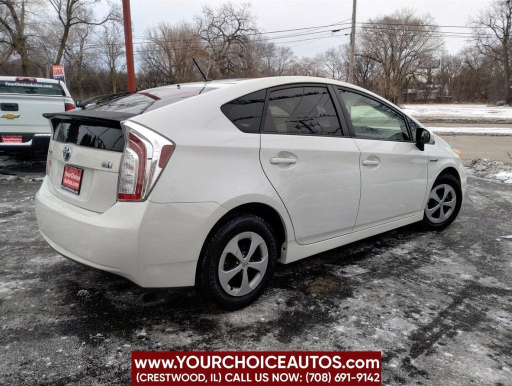 2013 Toyota Prius 5dr Hatchback Two - 22775570 - 4