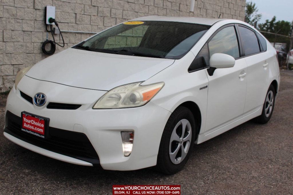 2013 Toyota Prius 5dr Hatchback Two - 22919568 - 0