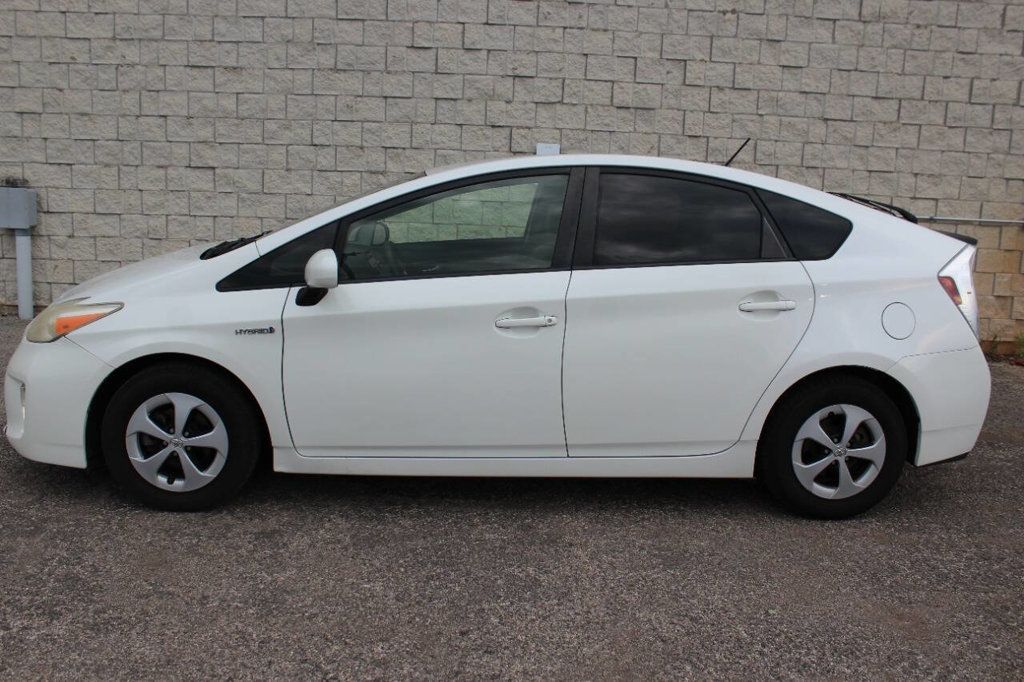 2013 Toyota Prius 5dr Hatchback Two - 22919568 - 1