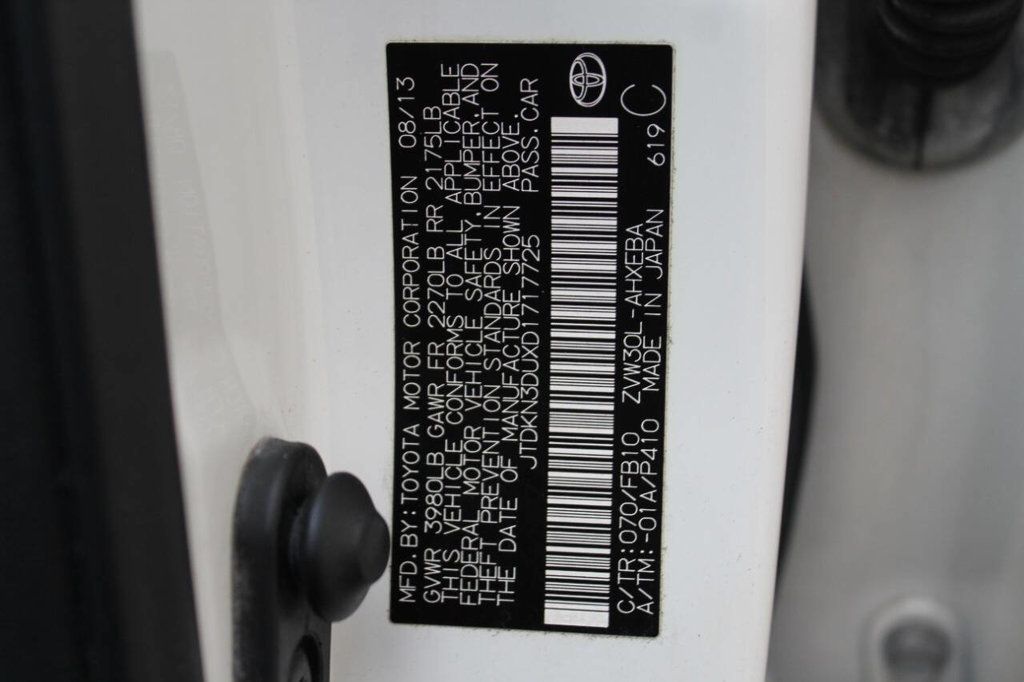 2013 Toyota Prius 5dr Hatchback Two - 22919568 - 23