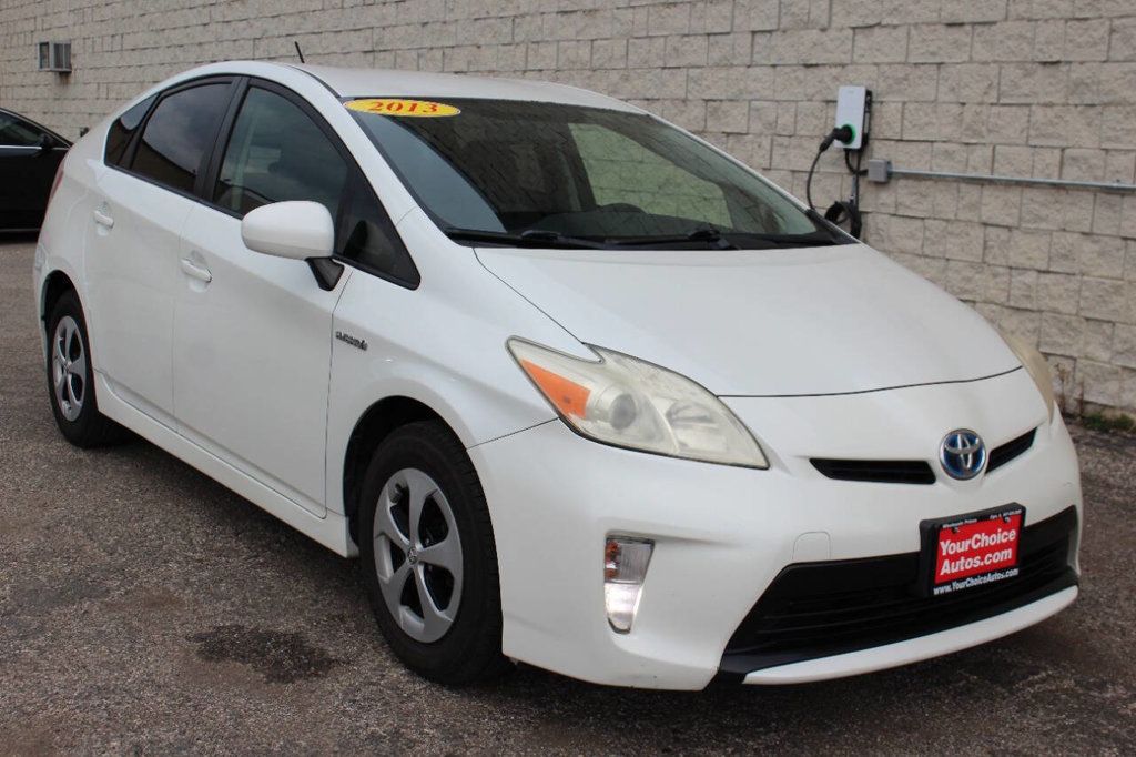 2013 Toyota Prius 5dr Hatchback Two - 22919568 - 6