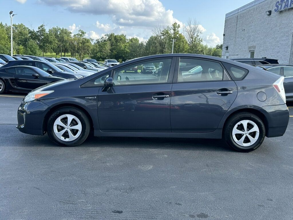 2013 Toyota Prius 5dr Hatchback Two - 23049697 - 14