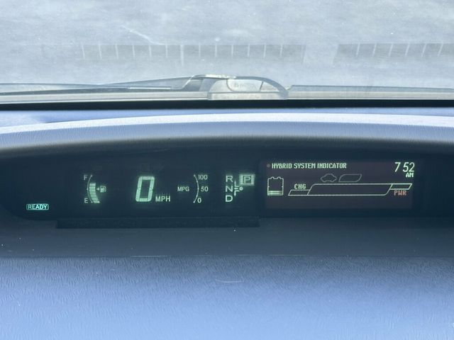 2013 Toyota Prius 5dr Hatchback Two - 23049697 - 23