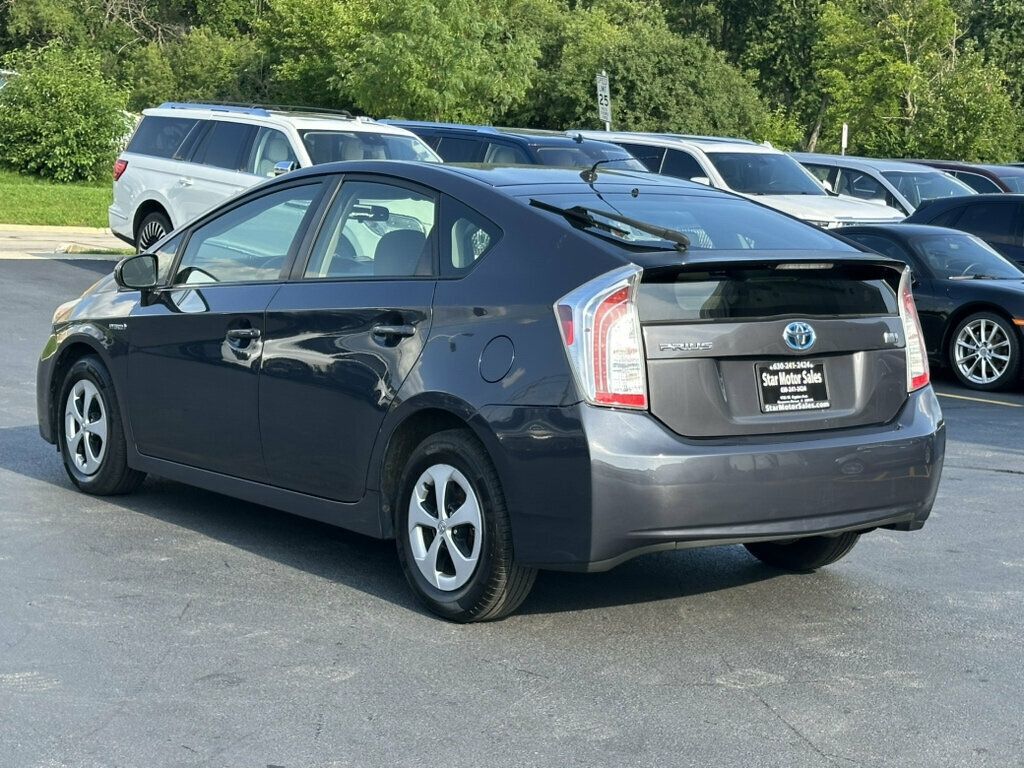 2013 Toyota Prius 5dr Hatchback Two - 23049697 - 3
