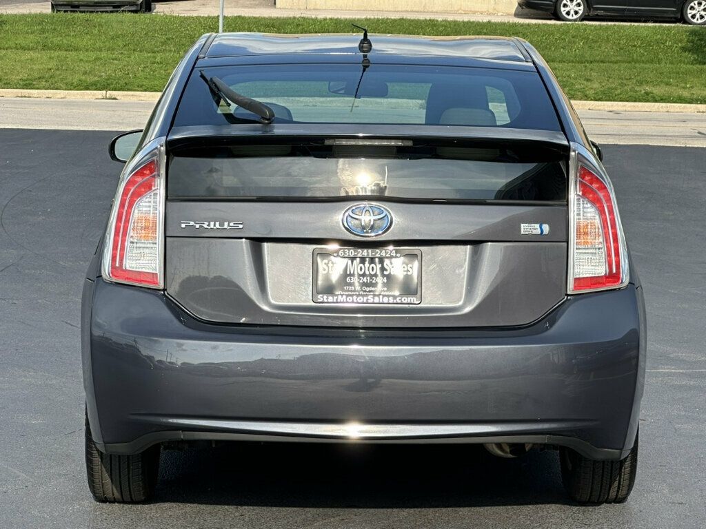 2013 Toyota Prius 5dr Hatchback Two - 23049697 - 4