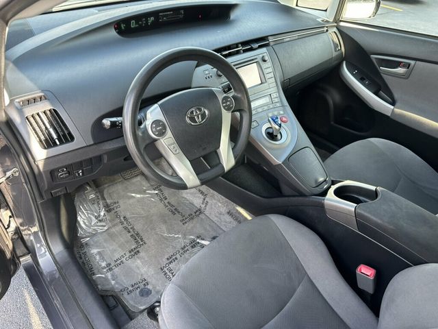 2013 Toyota Prius 5dr Hatchback Two - 23049697 - 6