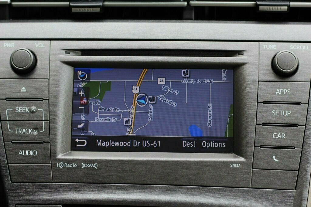 2013 Toyota Prius Three photo 12