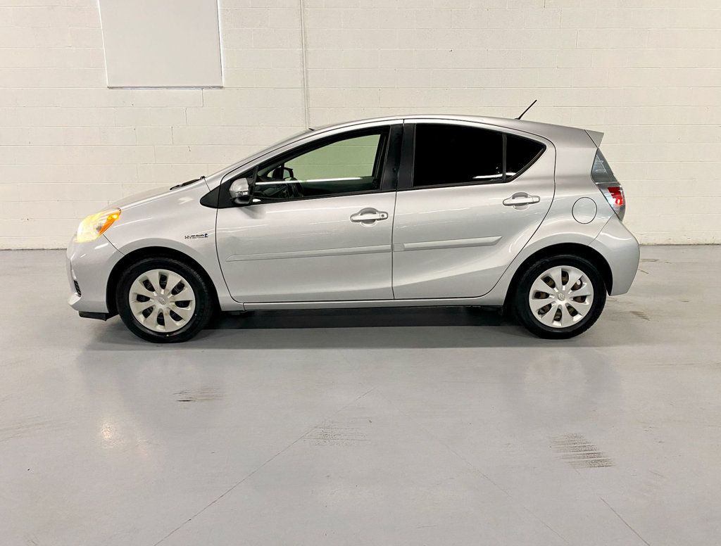 2013 Toyota Prius c 5dr Hatchback Two - 22570404 - 3