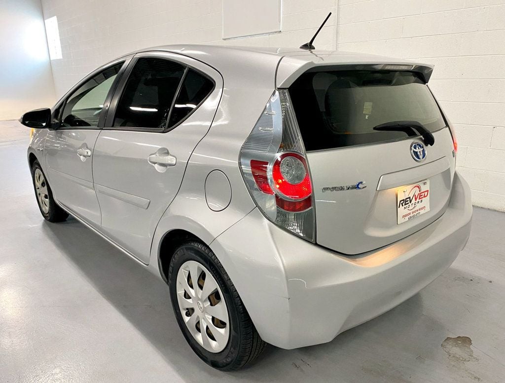 2013 Toyota Prius c 5dr Hatchback Two - 22570404 - 4