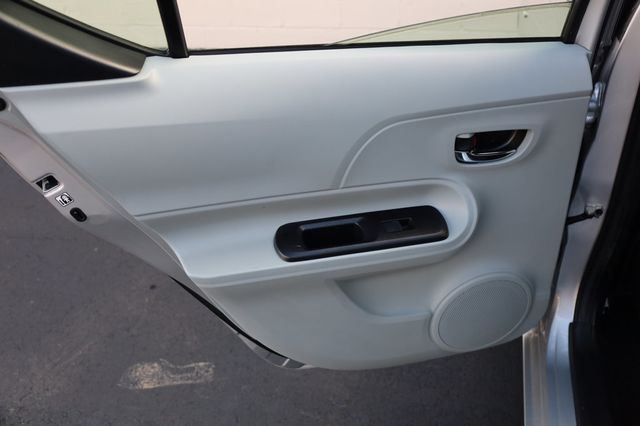 2013 Toyota Prius c 5dr Hatchback Two - 22969339 - 15