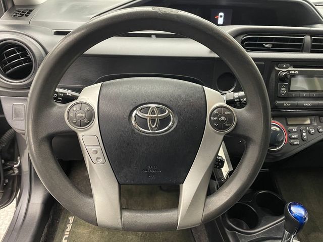 2013 Toyota Prius c 5dr Hatchback Two - 22980334 - 19