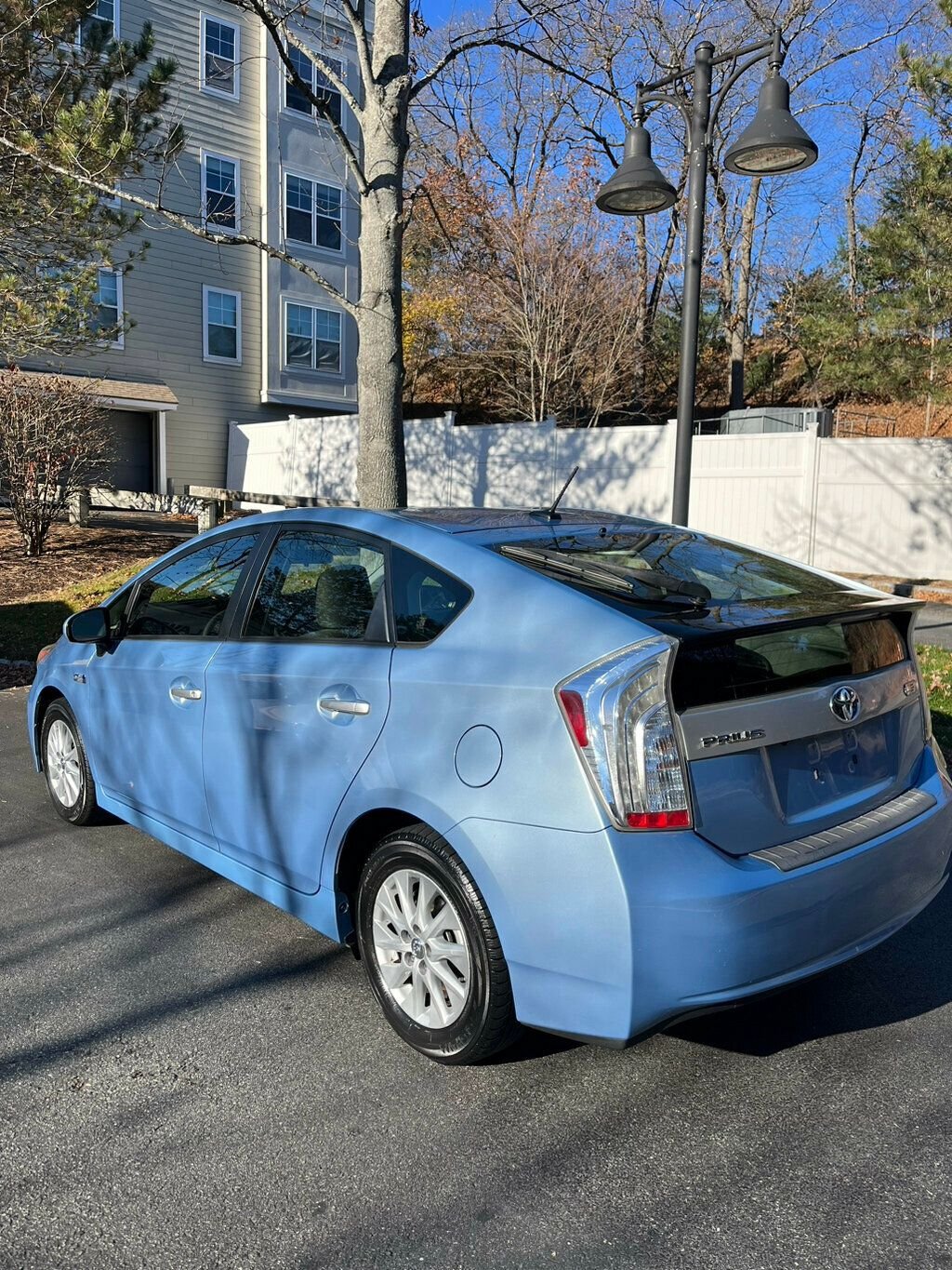 2013 Toyota Prius Plug-In 5dr HB - 22677190 - 5