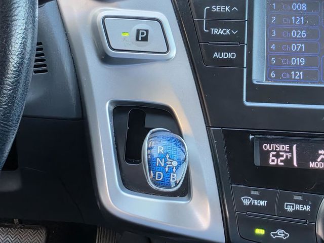 2013 Toyota Prius v  - 22982682 - 20