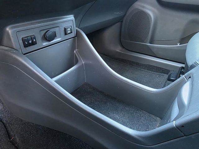 2013 Toyota Prius v  - 22982682 - 21