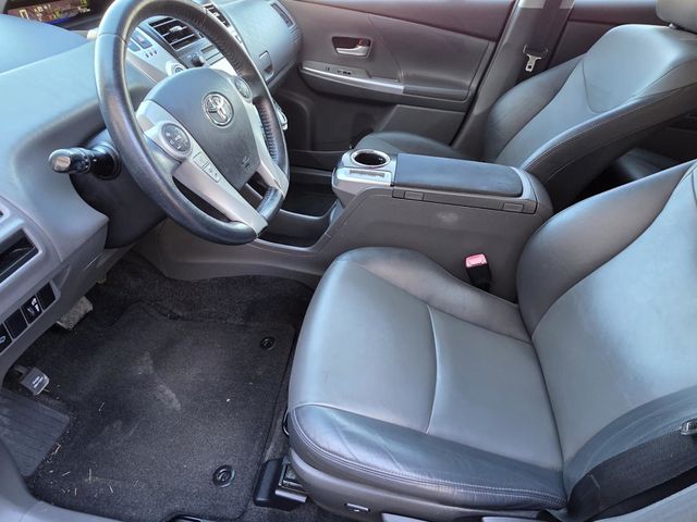 2013 Toyota Prius v  - 22982682 - 6