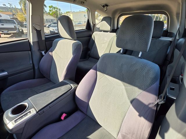 2013 Toyota Prius v  - 22960451 - 14