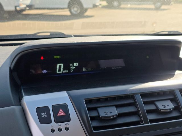 2013 Toyota Prius v  - 22960451 - 24