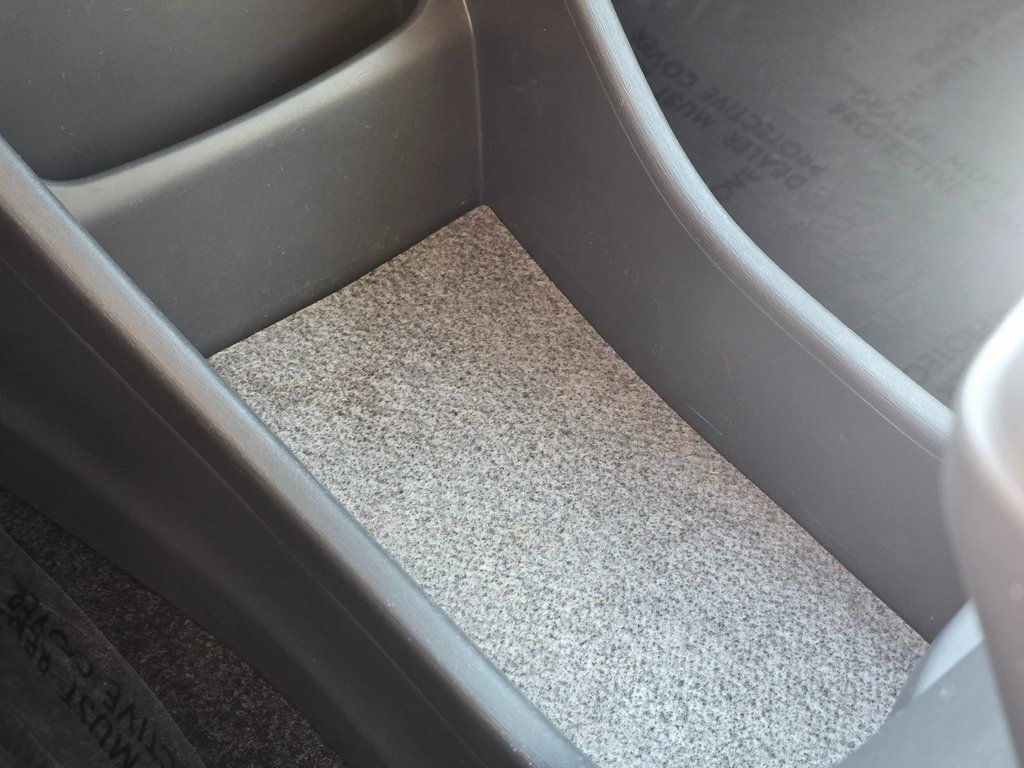 2013 Toyota Prius v  - 22960451 - 31