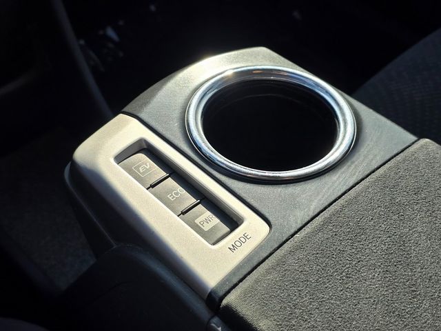 2013 Toyota Prius v  - 22960451 - 32