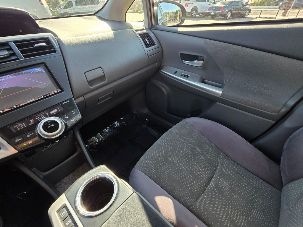 2013 Toyota Prius v  - 22960451 - 33