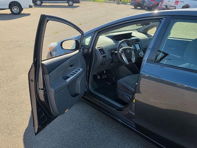 2013 Toyota Prius v  - 22960451 - 39